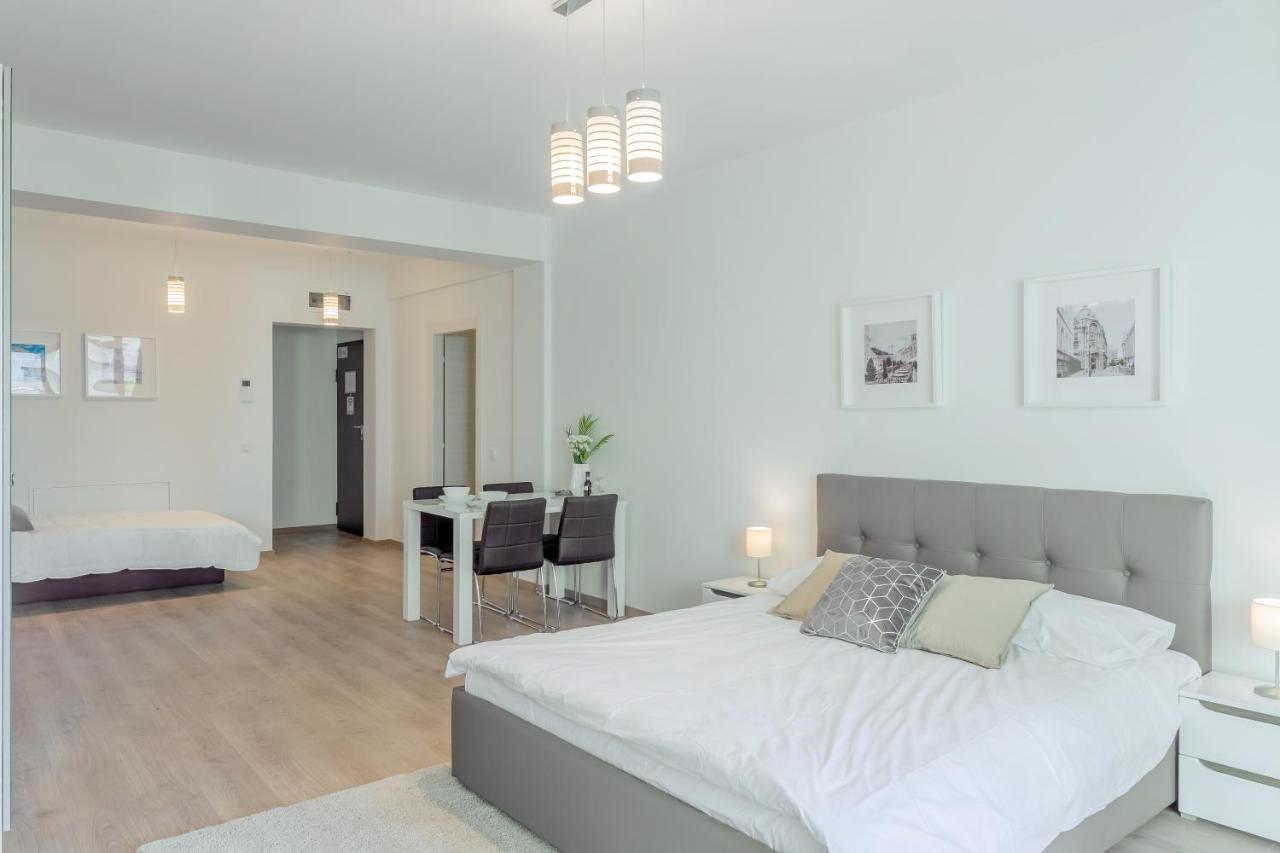 Atlas Unirii: Upscale Flats In The Heart Of Bucharest! Buitenkant foto