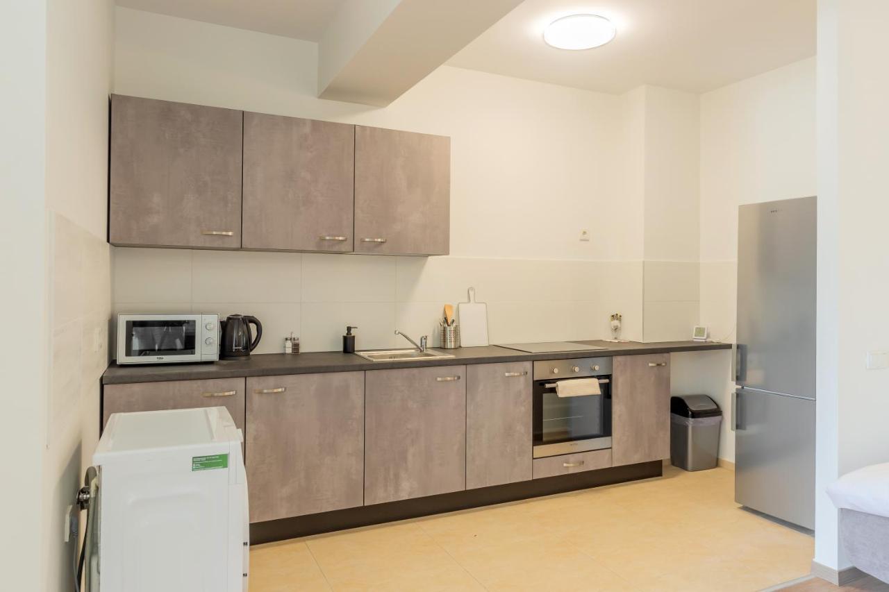 Atlas Unirii: Upscale Flats In The Heart Of Bucharest! Buitenkant foto
