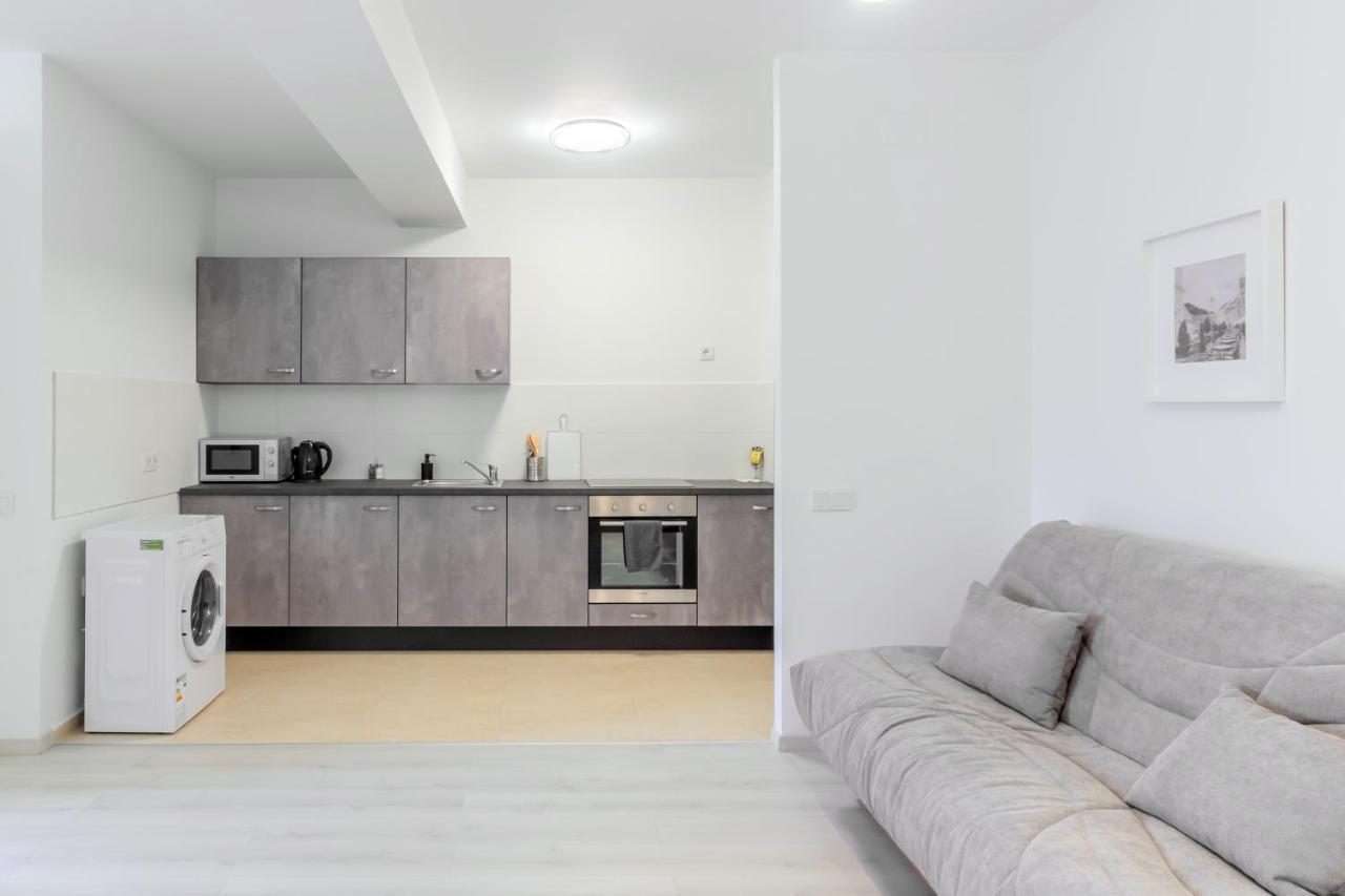 Atlas Unirii: Upscale Flats In The Heart Of Bucharest! Buitenkant foto