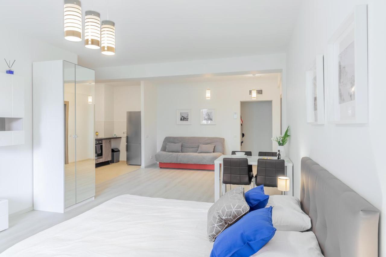 Atlas Unirii: Upscale Flats In The Heart Of Bucharest! Buitenkant foto